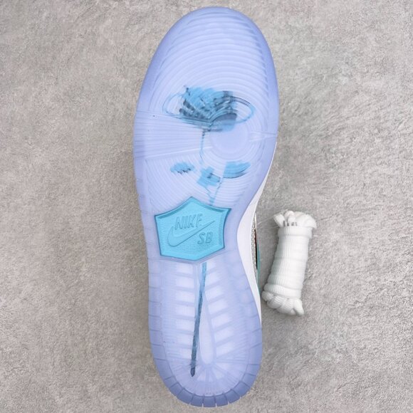 Nike SB Dunk Low x April Skateboards Turbo Green🐗 - Picture 9 of 9